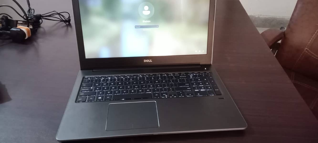 Dell Vostro Cor i5 7th Gen 0