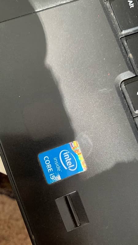 Dell LATITUDE E5440 1