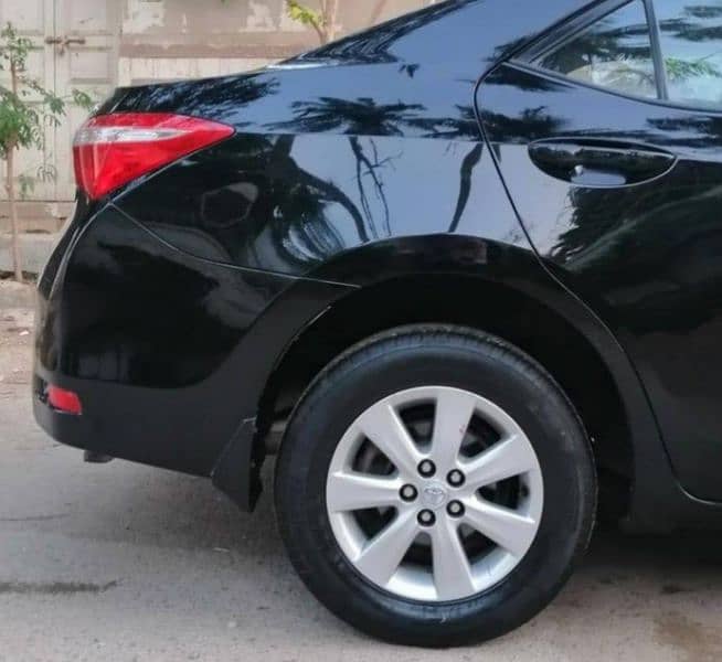 Toyota Corolla Altis 2016 4