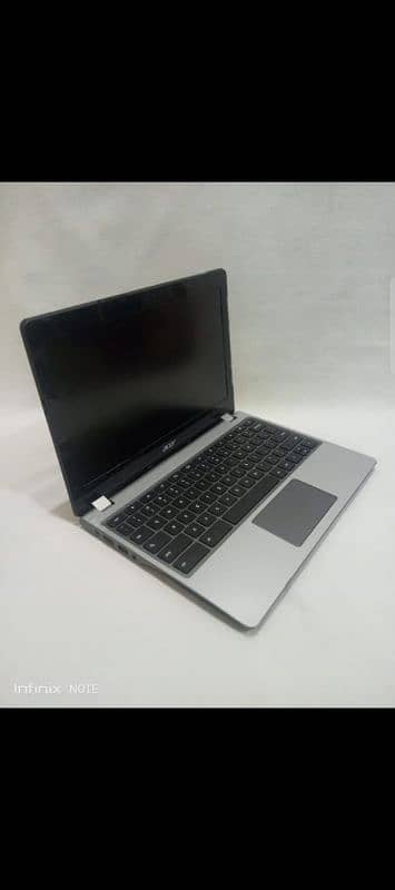 Acer C740 1