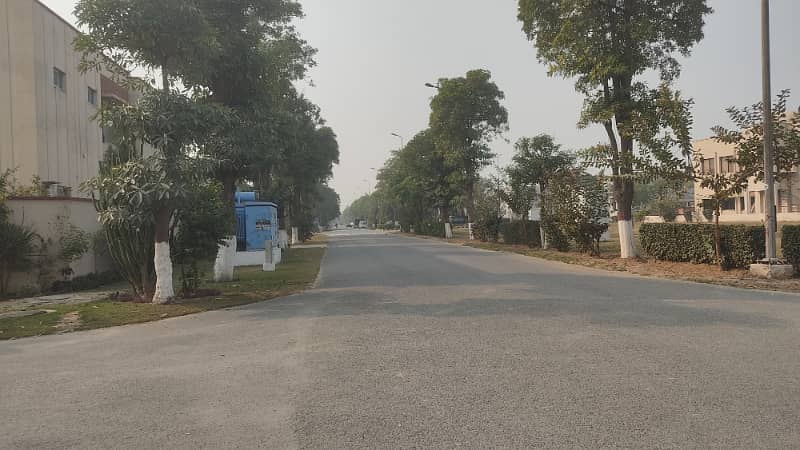 18 Marla Residential Plot Available For Sale 2