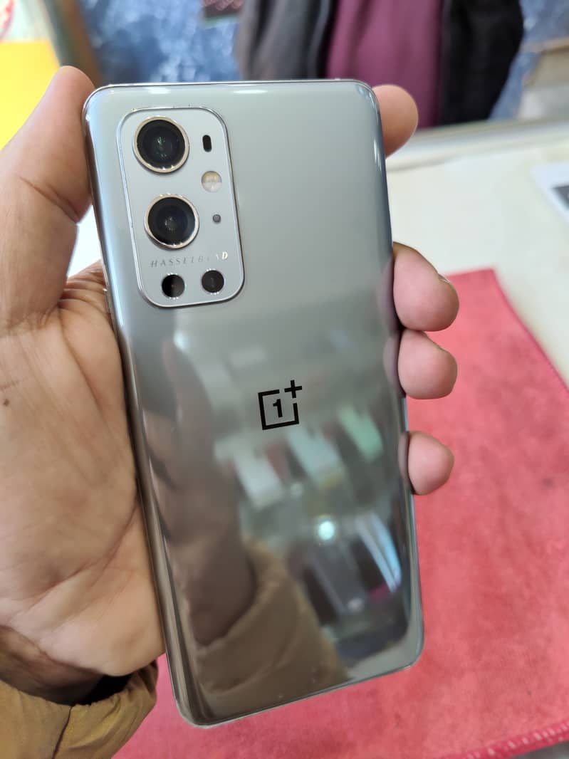 Oneplus 9 pro 12/256 dual sim approved 1