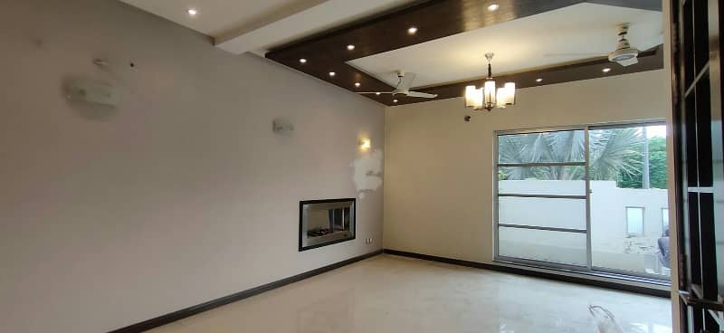 10 Marla Hot Location Brand New Beautiful House Available For Rent in DHA Phase 4, Block KK, Lahore Cantt. 5