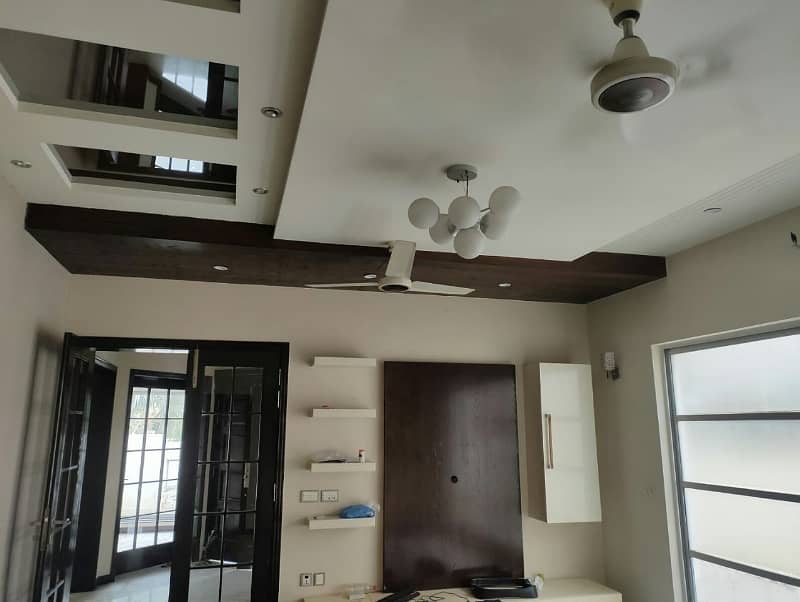 10 Marla Hot Location Brand New Beautiful House Available For Rent in DHA Phase 4, Block KK, Lahore Cantt. 20