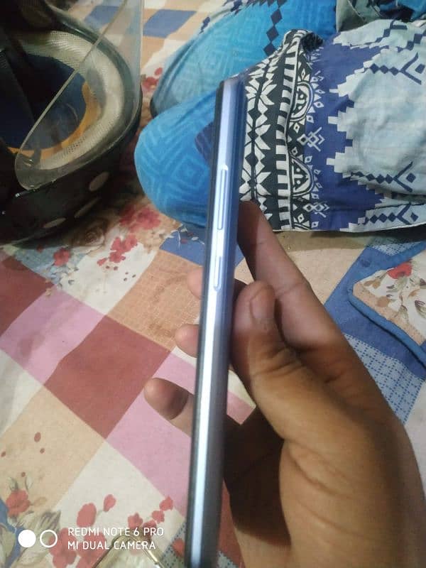 Realme C25S 4/64 10/10 condition 2