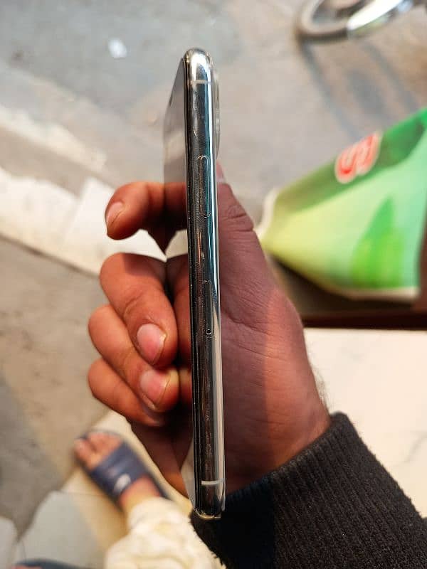 Iphone 11 pro 256 Gb Pta Approved 1