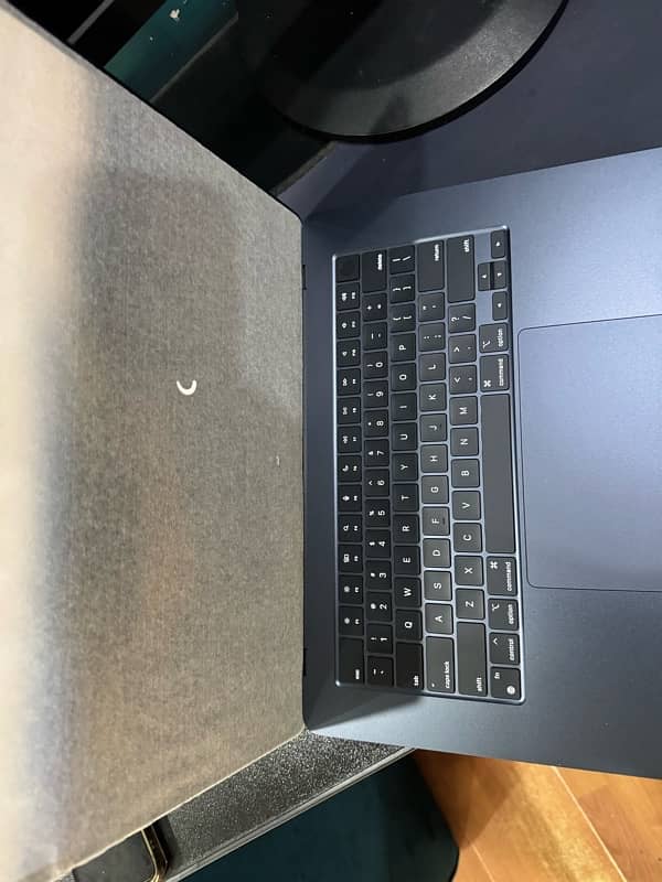 MACBOOK AIR 15.3” M3 (2024) self import USA model 15