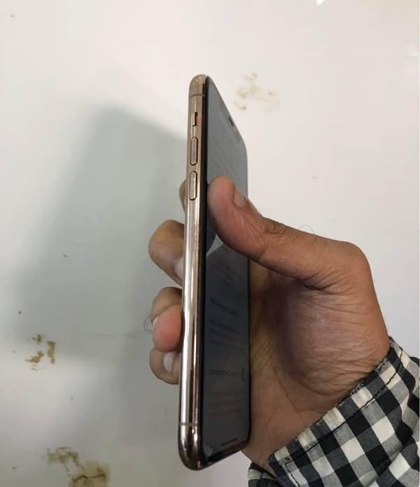 iPhone 11 Pro Dual PTA Approved 4