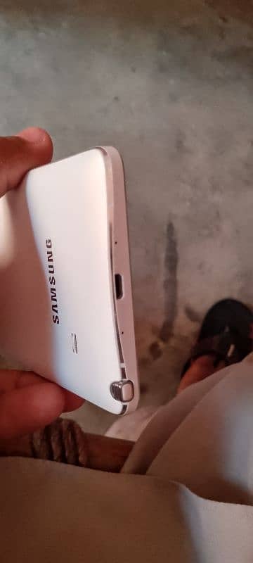 Samsung Galaxy note 4  (non PTA) 5