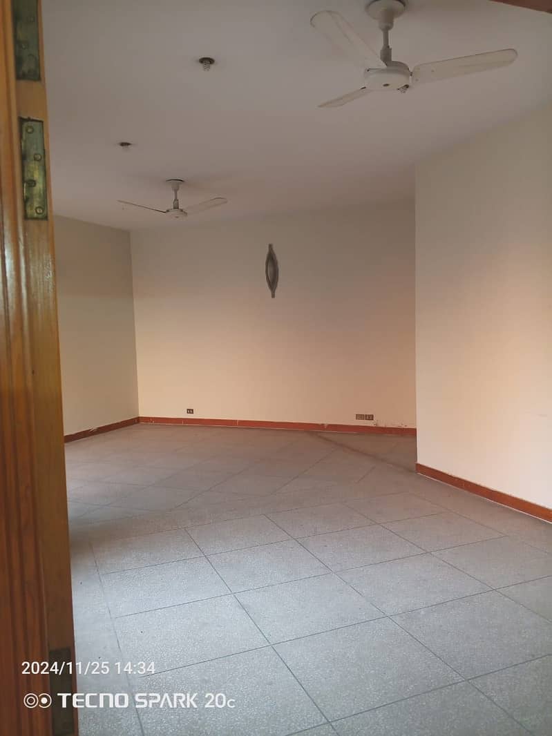 2 KANAL UPPER PORTION FOR RENT 14