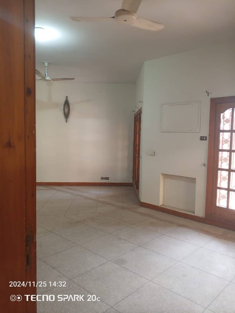 2 KANAL UPPER PORTION FOR RENT 20