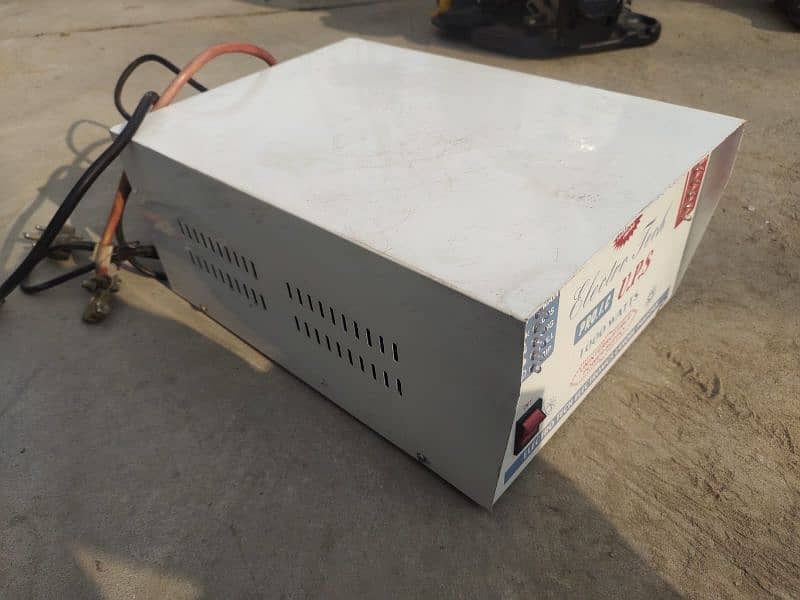 Electro Tech PRO  I. C  UPS 1000 WATTS 2