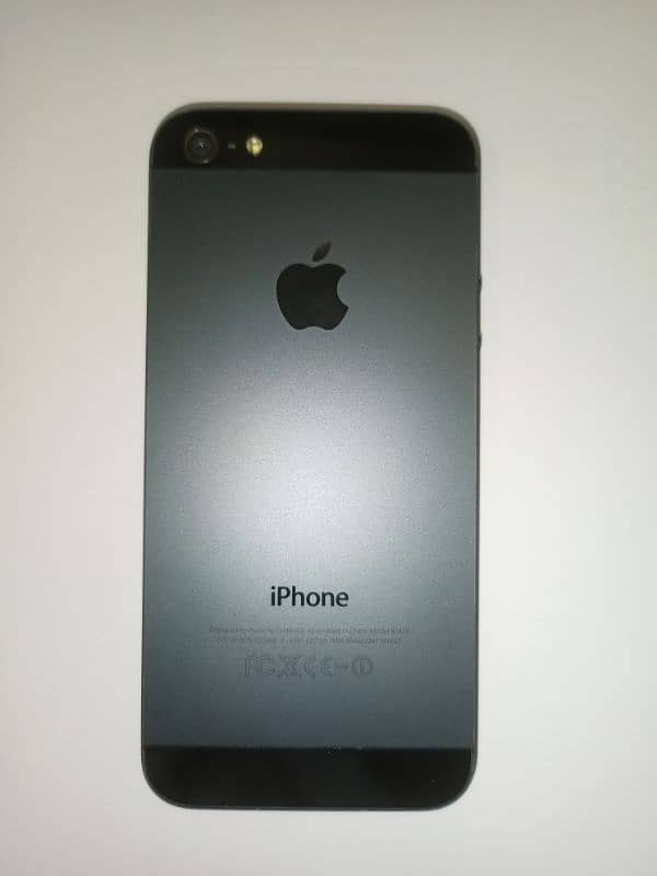 I sell iPhone 5 -16 GB 0