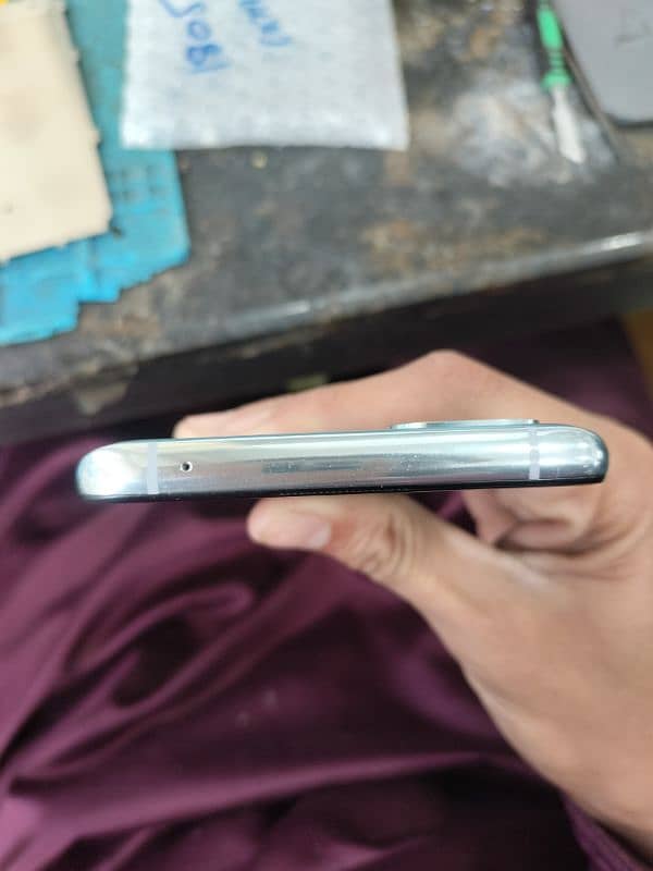 oneplus 8t 10/10 condition all ok 1