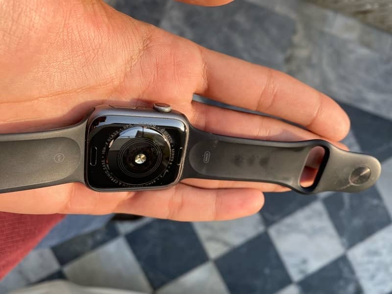 Apple Watch series 4 44mm Nike+ edition 1