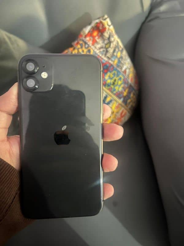 iphone 11 urgent sale 0