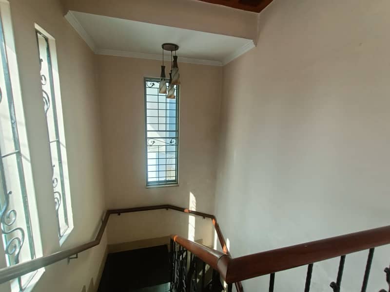 1 Kanal Used House For Sale Pcsir2 3