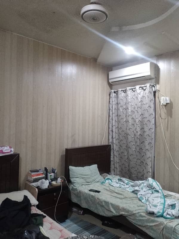 Unoccupied Flat Of 350 Square Feet Is Available For sale In Johar Town 0