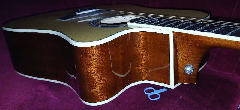 Ibanez Acoustic Guitar (Rs. 40000) 4