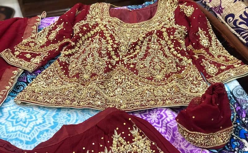 Bridal lehnga / Bridal dress / Wedding wear / Barat lehnga for sale 4