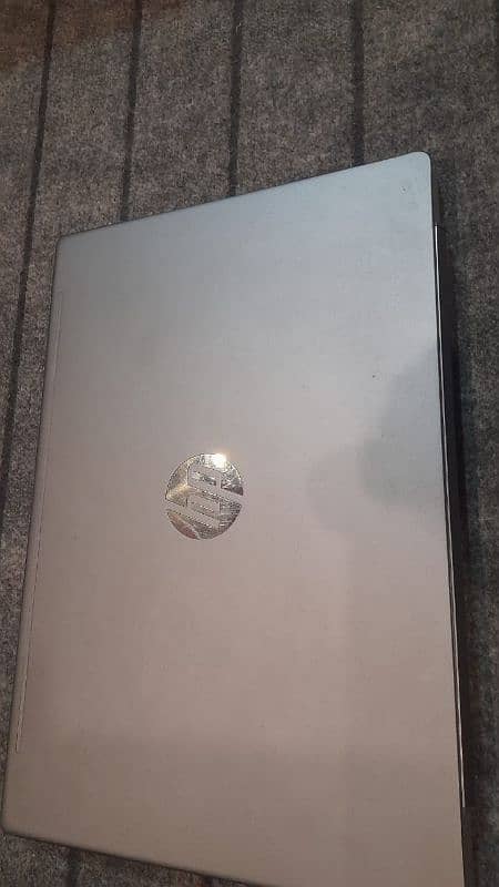 hp Elite book cor i3 /8th generation 0