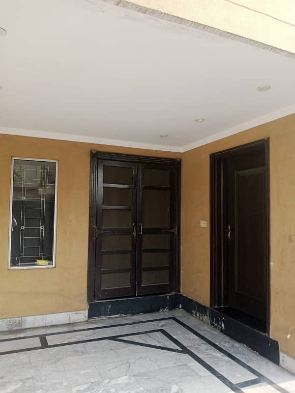 10 Marla House For Sale In Paragon City Lahore 1