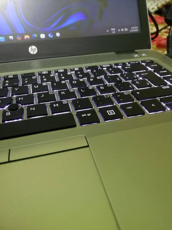 hp elitebook 840 g3 6