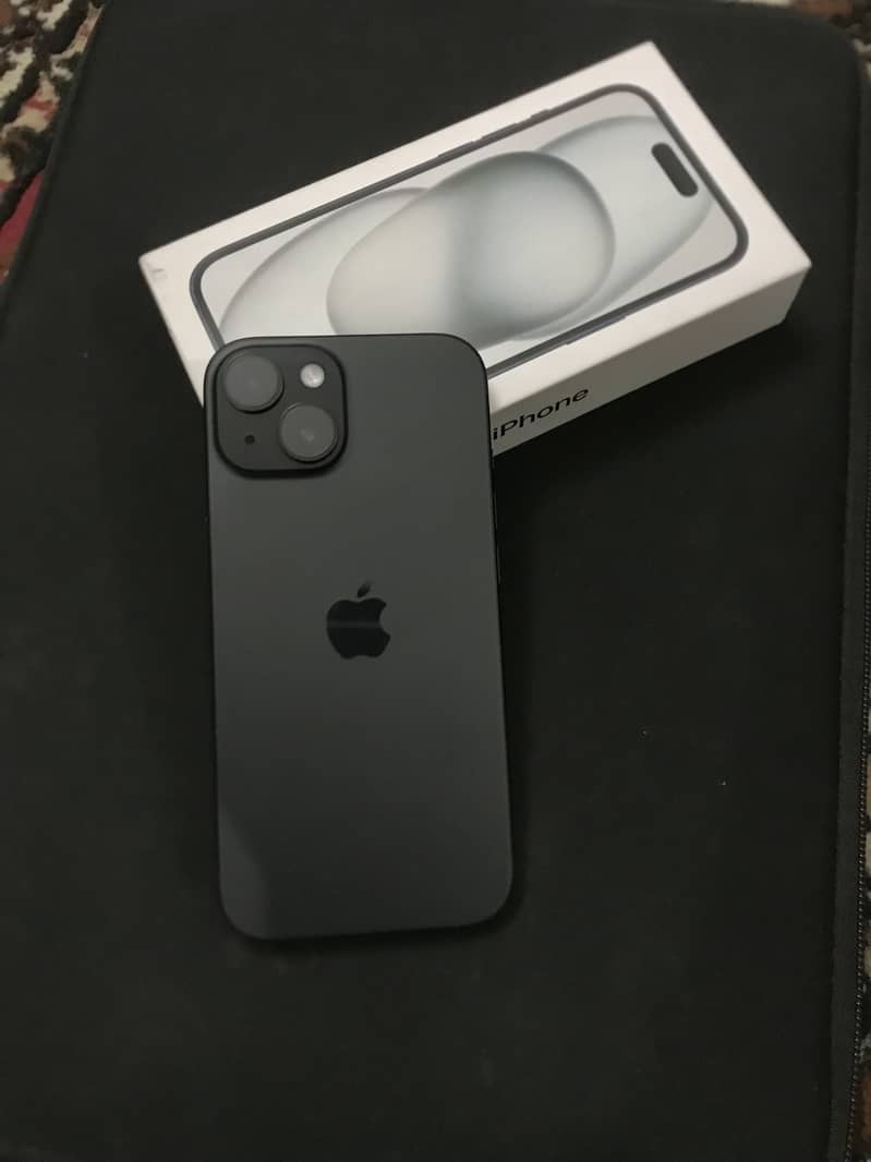 Apple iPhone 15, 128 GB, JV 6