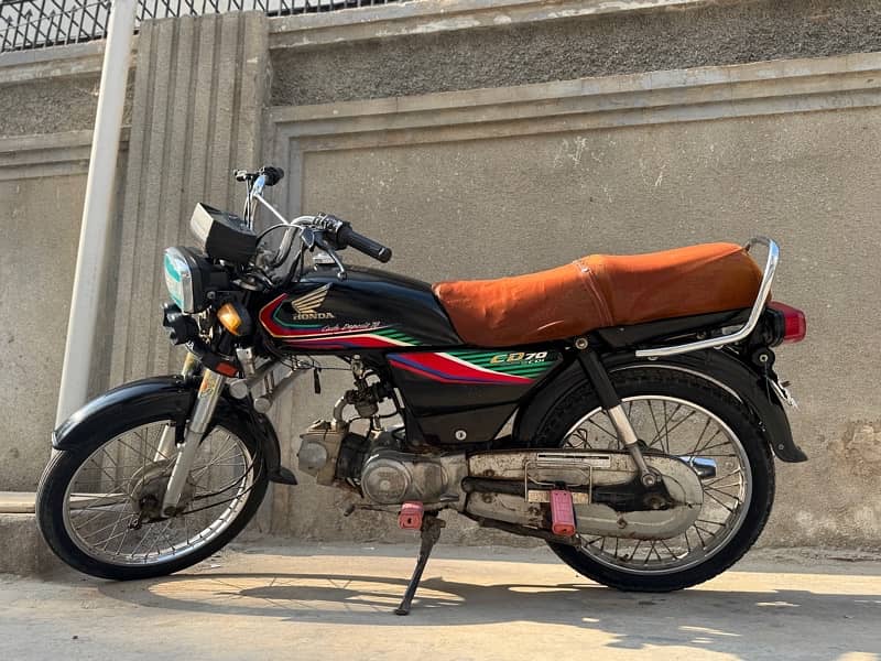 Honda Cd 70 contact no 03333739429 0