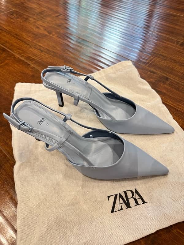 Zara NEW blue heel size 38 4