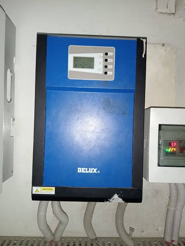 Delux 5kVA Hybrid Solar Inverter 4