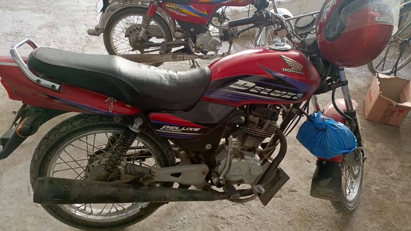 HONDA DELUXE 125 Rs 190000 2