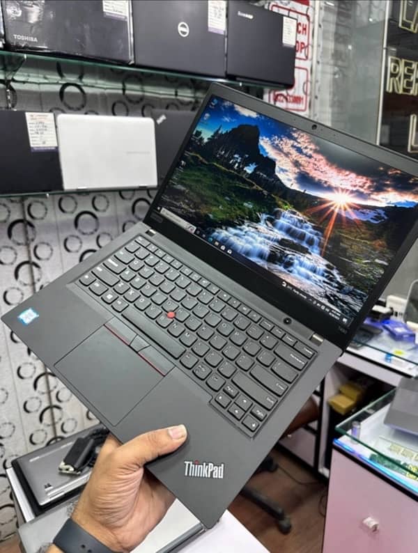 Lenovo thinkpad T480s | Core i5-8th gen | 8/256 SSD | Laptop 4