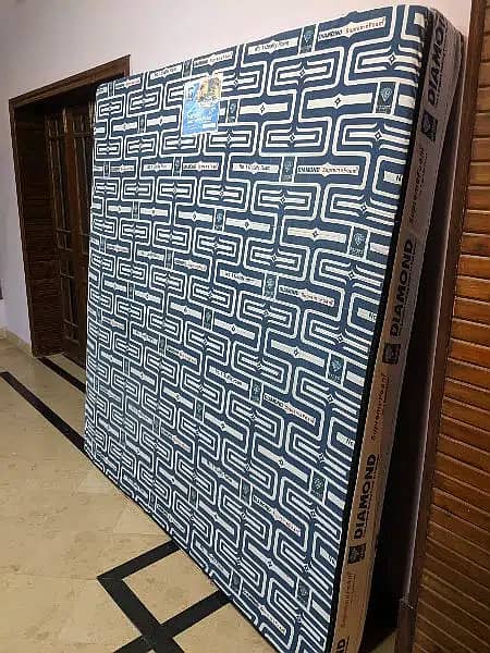 Diamond Supreme Foam Mattress Just Like New King Size 6 ft x 6.5 ft 0