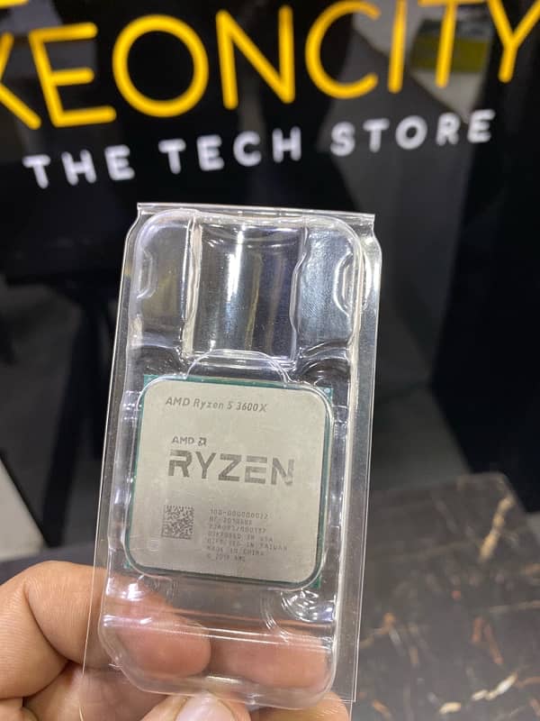 AMD RYZEN 5 3600x with one year warranty 1