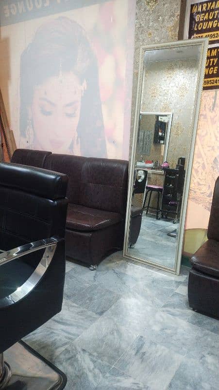 salon for sale 7