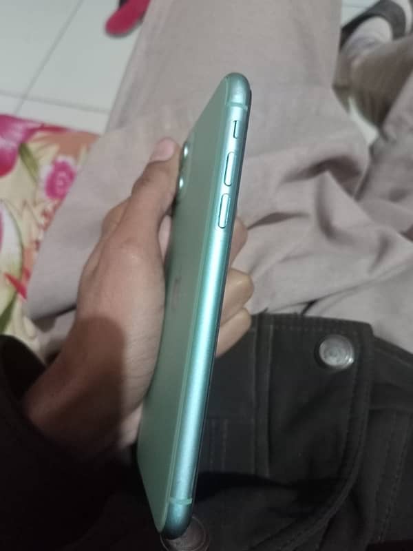 iPhone 11 non active Jv 64gb 3