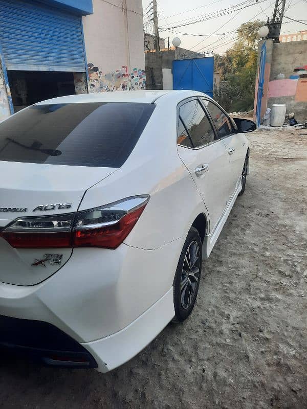 Toyota Altis Grande 2018 3