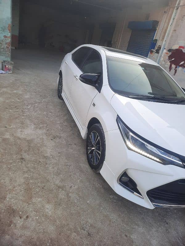 Toyota Altis Grande 2018 5