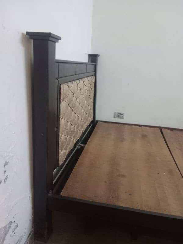 Wooden Bed in very reasonable price 2