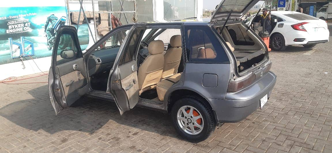 Suzuki Cultus 2016 (Limited Edition) 6