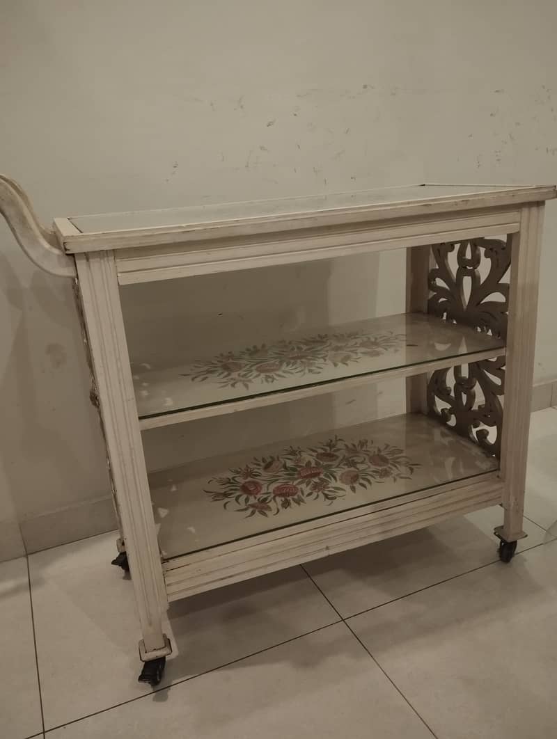 Antique design, three step Trolley 0