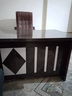 Executive Table L Shape with Executive Chair