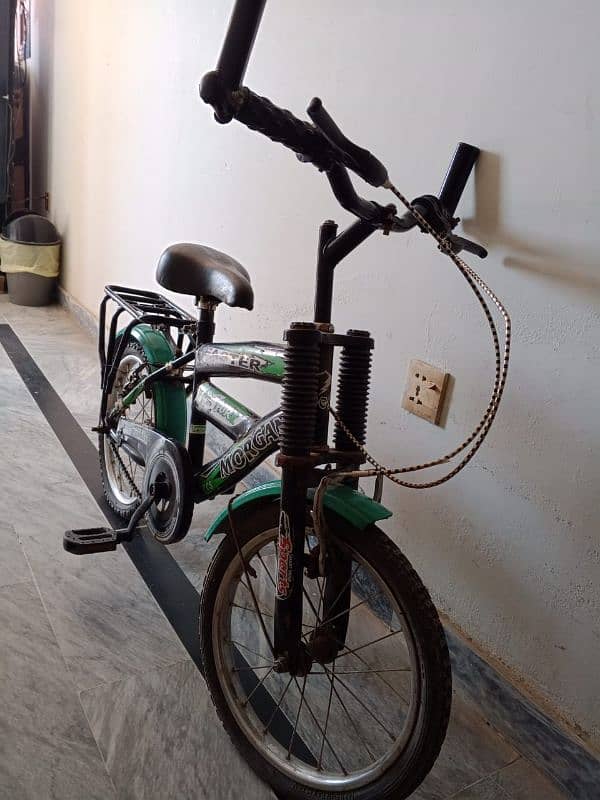 mountain cycle used for just 1 month. . selling bcz of not in use. . . 0