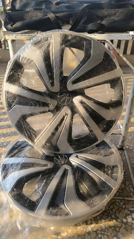 single piece wheel cover 14 rim size 1