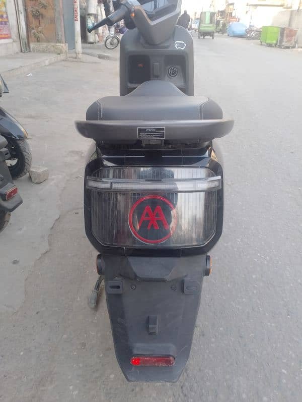 urgent electric squty for sale range 125 km 1