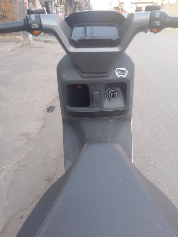 urgent electric squty for sale range 125 km 6