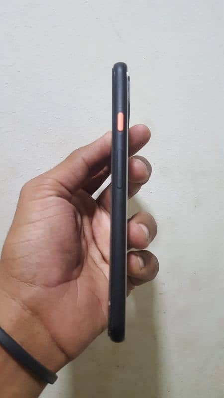 Google pixel 4 10 by 10 condition 2