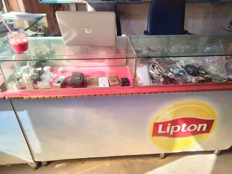 Mobile shop counter and almari 1