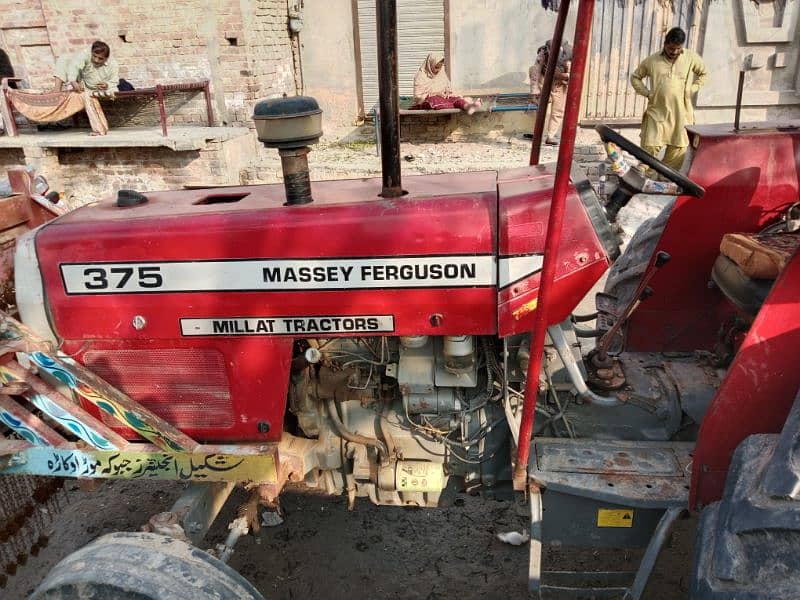 Massey Ferguson 375 0